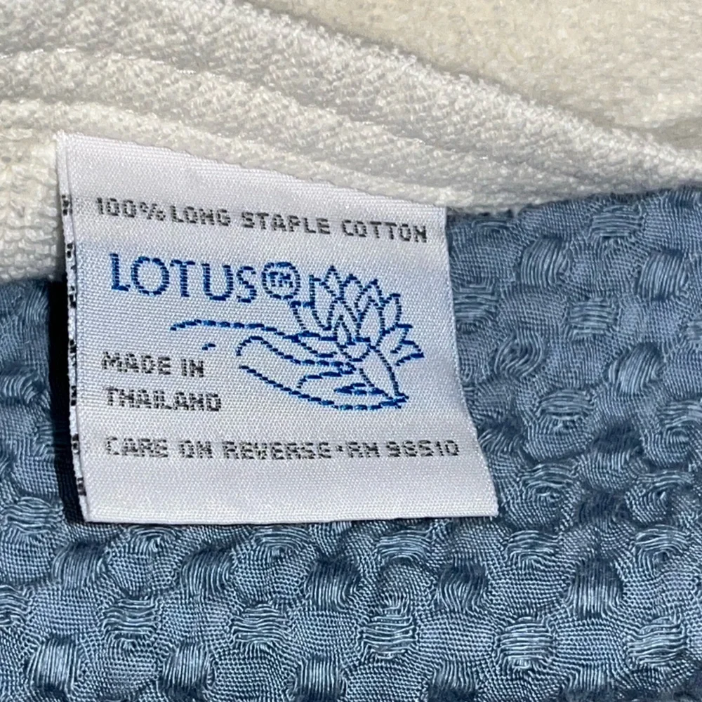 Lotus~Elegant White Cotton Bath Mat